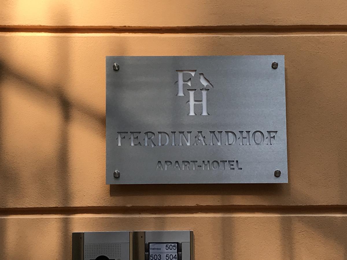Ferdinandhof Apart-Hotel 卡罗维发利 外观 照片